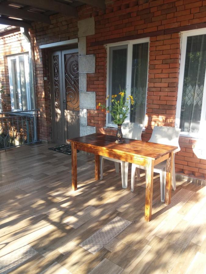 Guest House Darejani Kutaisi Eksteriør billede