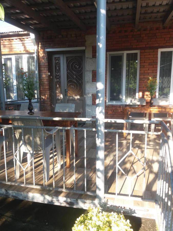 Guest House Darejani Kutaisi Eksteriør billede