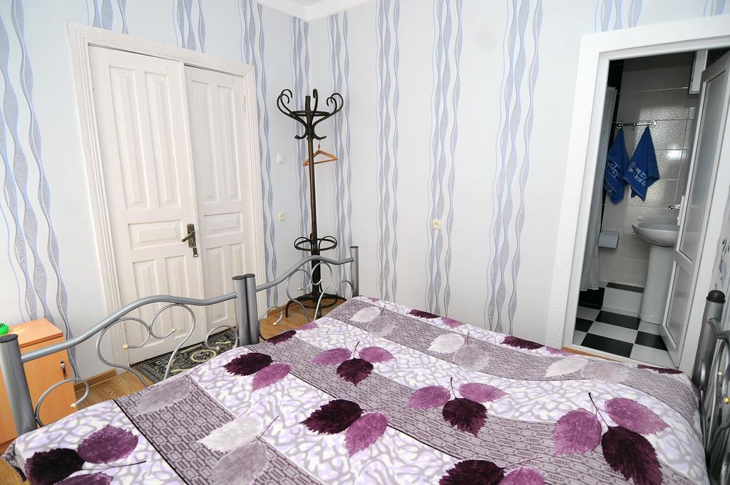Guest House Darejani Kutaisi Eksteriør billede